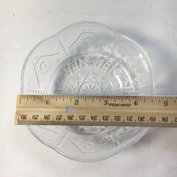 Clear Plastic Decorative Bowls Set Of 3 With Intricate Design Scalloped Edge - Picture 5 of 5